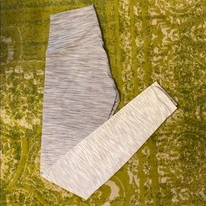 Lululemon Wunder under luxtreme size 4